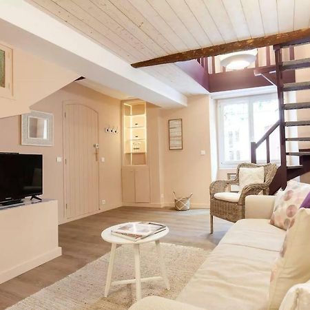 2 Bedrooms 2 Bathrooms Apartment In Old Antibes Eksteriør billede
