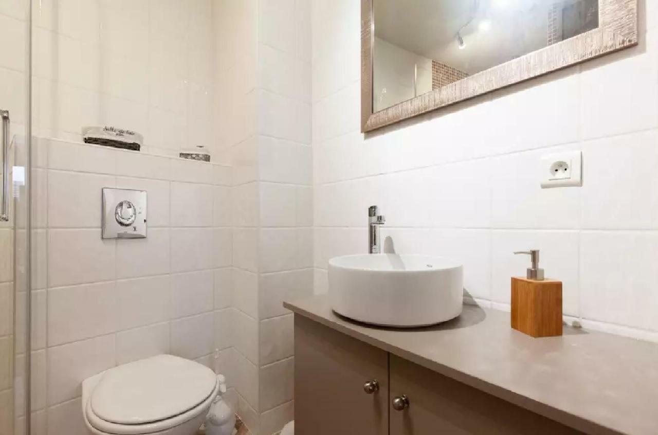 2 Bedrooms 2 Bathrooms Apartment In Old Antibes Eksteriør billede
